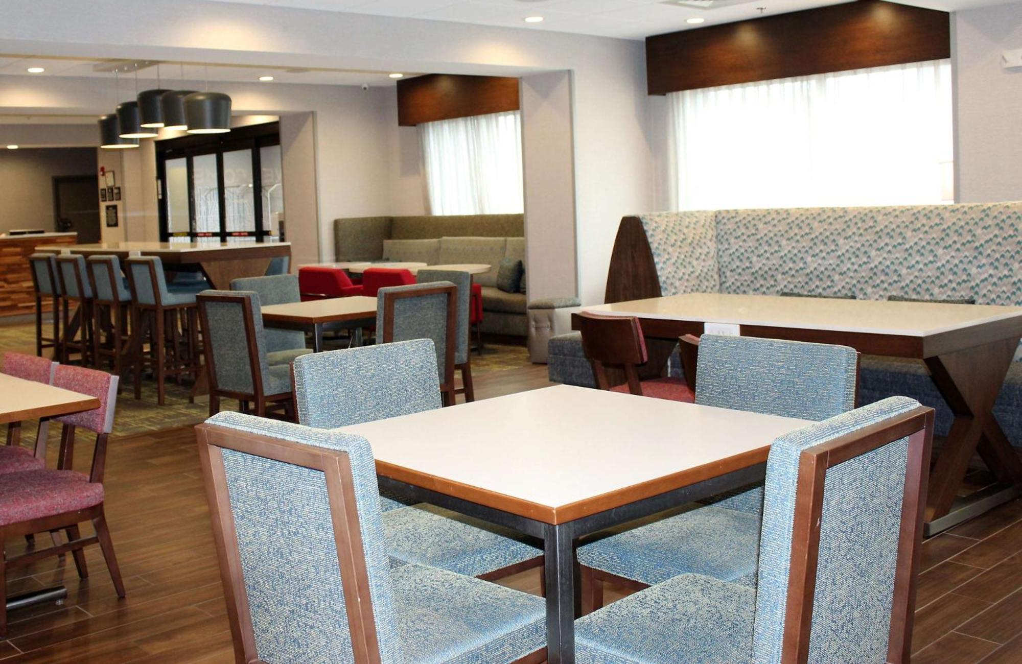 Hampton Inn Lexington Exterior photo